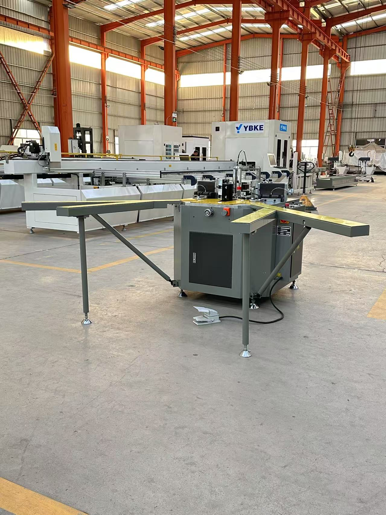 Aluminum Corner Crimping Machine
